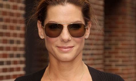 sandra bullock sunglasses